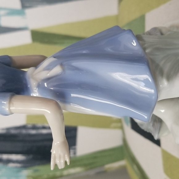 Bing and Grondahl Style Goose Girl Figurine - Picture 11 of 14